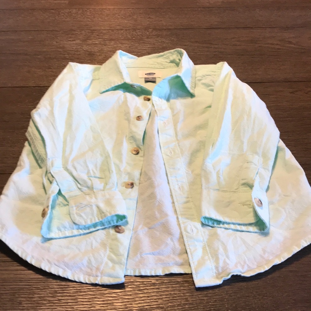 Old navy button down shirt